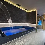 Höhlenstein 4*