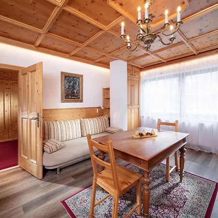 Hotel Hoehlenstein 4*