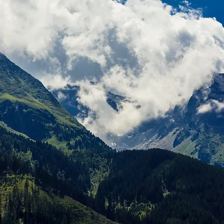 Hoehlenstein Hotel 4*