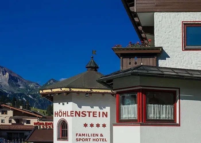 호텔 Hoehlenstein 4*