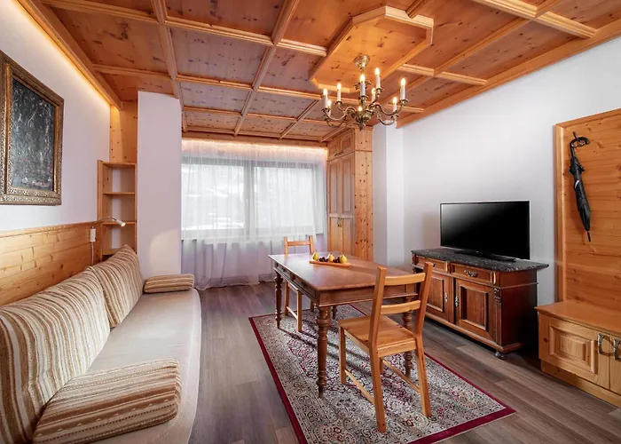 Hotel Hoehlenstein 4*