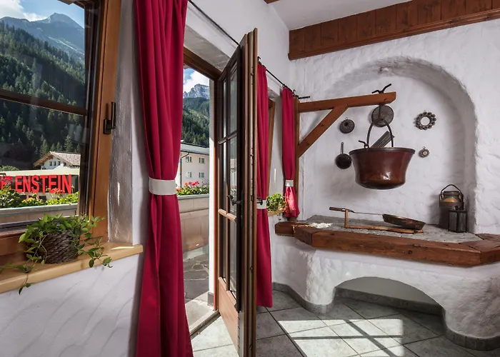 Hoehlenstein 호텔 4*