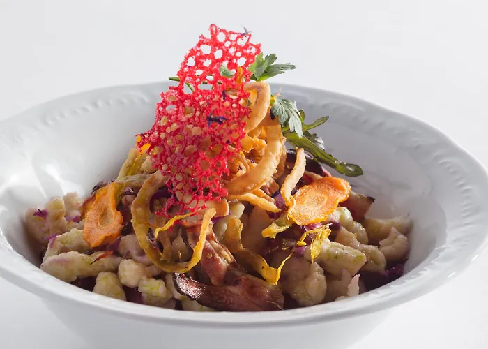 호텔 Hoehlenstein 4*