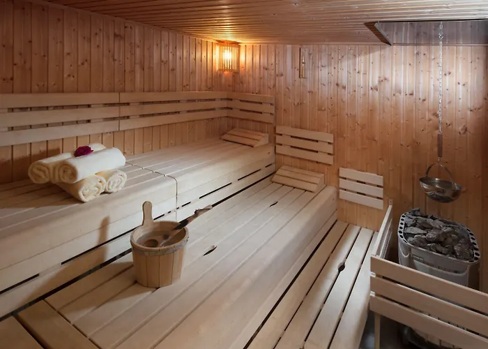 Hoehlenstein Hotel Tux