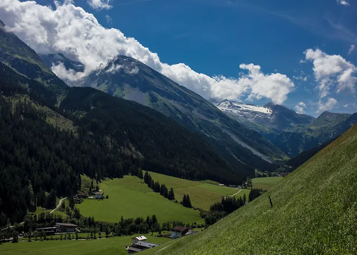 Hotel Hoehlenstein Tux