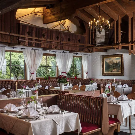 Hoehlenstein Hotell 4*