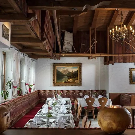 Hotell Hoehlenstein Tux