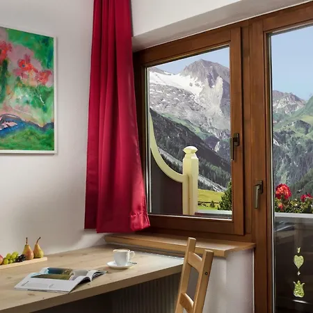 Hoehlenstein 4*